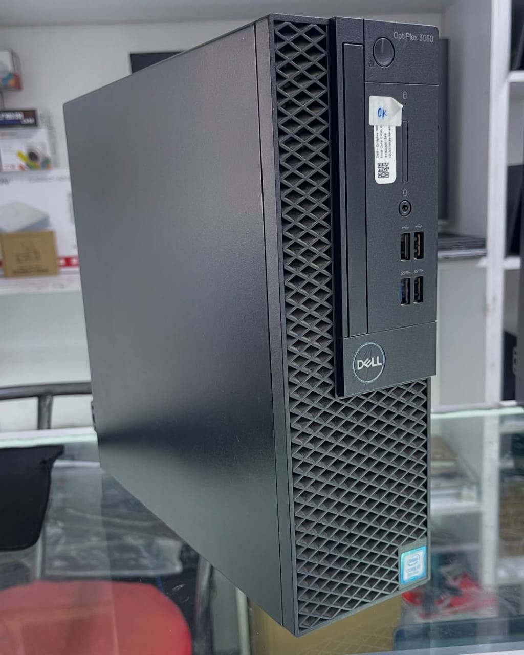 f136e284-3184-45c6-81bd-d0d6eb0405e9 Dell OptiPlex 3050 SFF Desktop PC , Intel Core i3-7100 , 8GB RAM 500GB HDD , Intel Integrated HD Graphics 630 - Image 1
