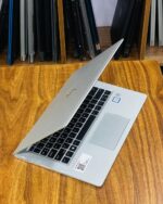 HP EliteBook 1030 G2 Intel Core i5 8th Gen 8GB RAM 256GB SSD 13.3″ Full HD Touchscreen Windows 10 Pro - Image 2