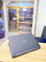 Dell Latitude 7390 Intel Core i7 8th Gen 16GB RAM 256GB SSD 13.3″ Full HD Display Windows 10 Pro - Image 4