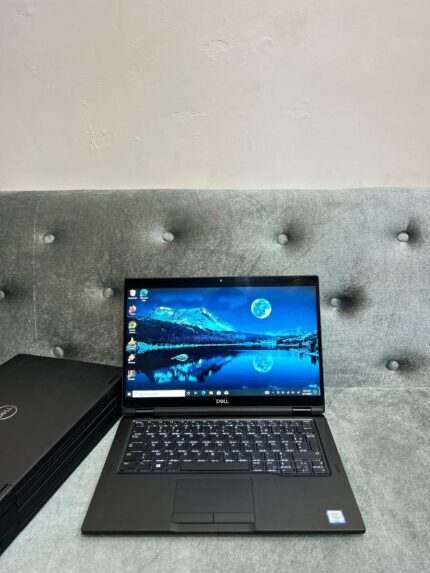 Dell Latitude 7390 Intel Core i5 8GB RAM 256GB SSD 13.3” Full HD Display 2-in-1 Touchscreen laptop Windows 10 Pro