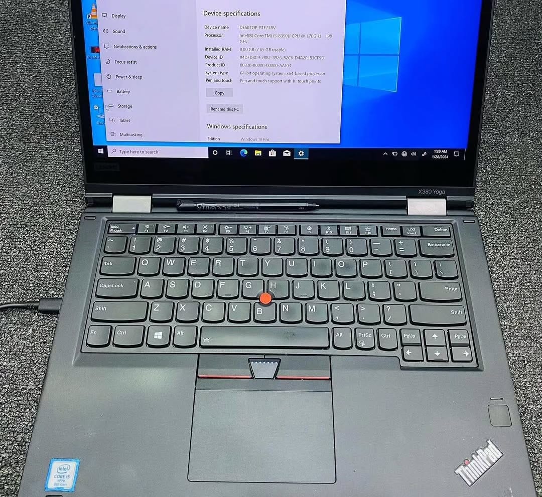 𝐋𝐞𝐧𝐨𝐯𝐨 𝐘𝐨𝐠𝐚 390 Lenovo Yoga 390 Intel Core i5 8th Gen 8GB RAM 256GB SSD 360° convertible 13.3″ Full HD Touchscreen 2-in-1 laptop - Image 1