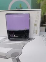 Samsung Galaxy Z Flip 4 , 8GB RAM, 256GB storage, Bora Purple, 6.7-inch Foldable Dynamic AMOLED 2x Display, Main camera: 12 MP + 12.0 MP Front camera: 10MP - Image 5